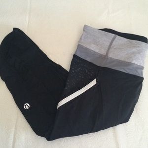 🎉SALE🎉 Lululemon Capris